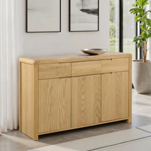Curve Oak Sideboard – Modern Retro Design with Gentle Curved Edging