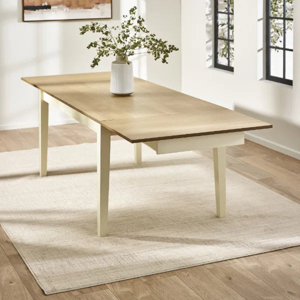 Larissa Extending Dining Table – Natural Oak Effect – Scandinavian Tapered Legs (Pre-order – May)
