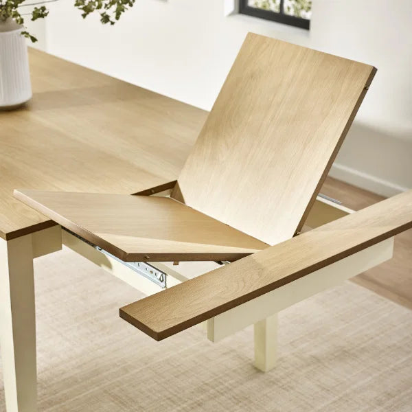 Larissa Extending Dining Table – Natural Oak Effect – Scandinavian Tapered Legs (Pre-order – May)