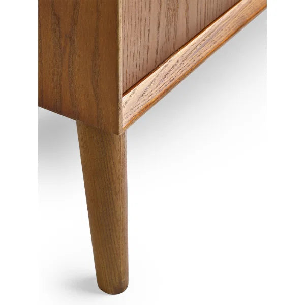 Lowry Large Sideboard – Oak – Retro-Inspired Design with Golden Knobs