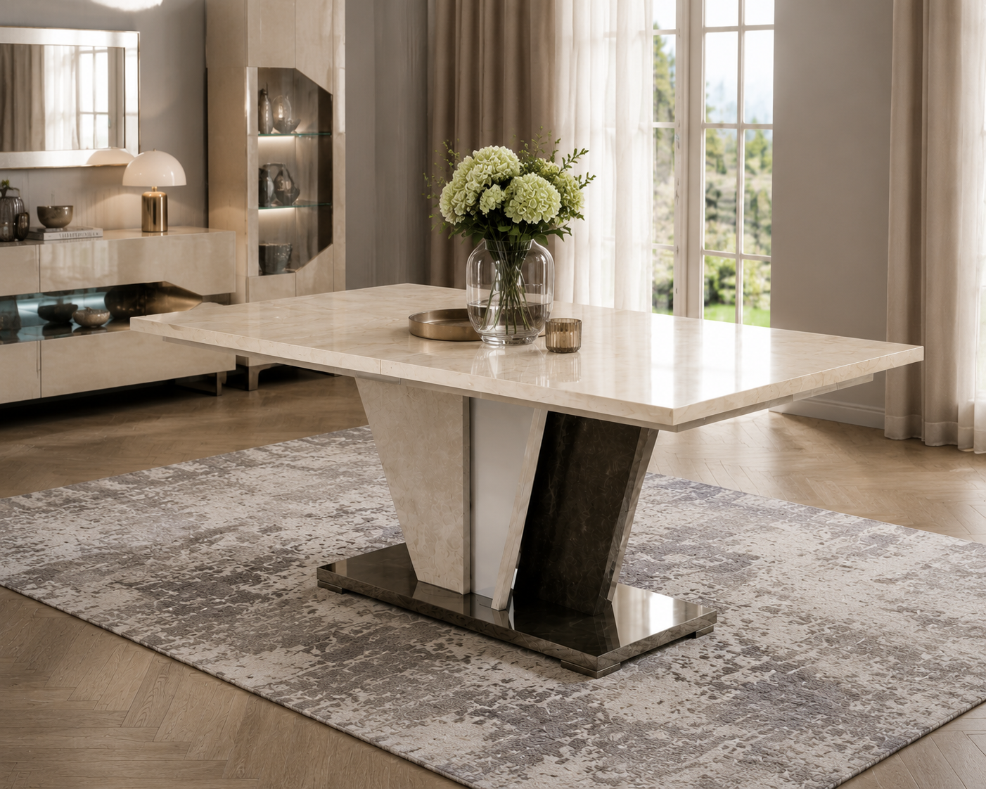 Space‑saving extending wood table – Italian design with smooth extension mechanism